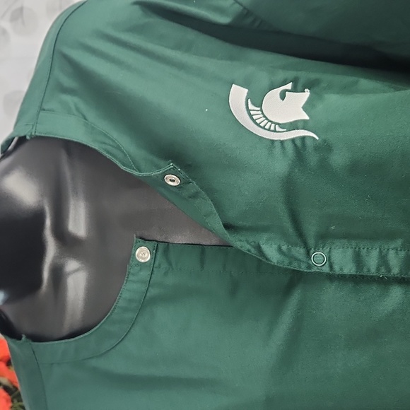 WonderWink MSU Scrub Jacket - Picture 4 of 8